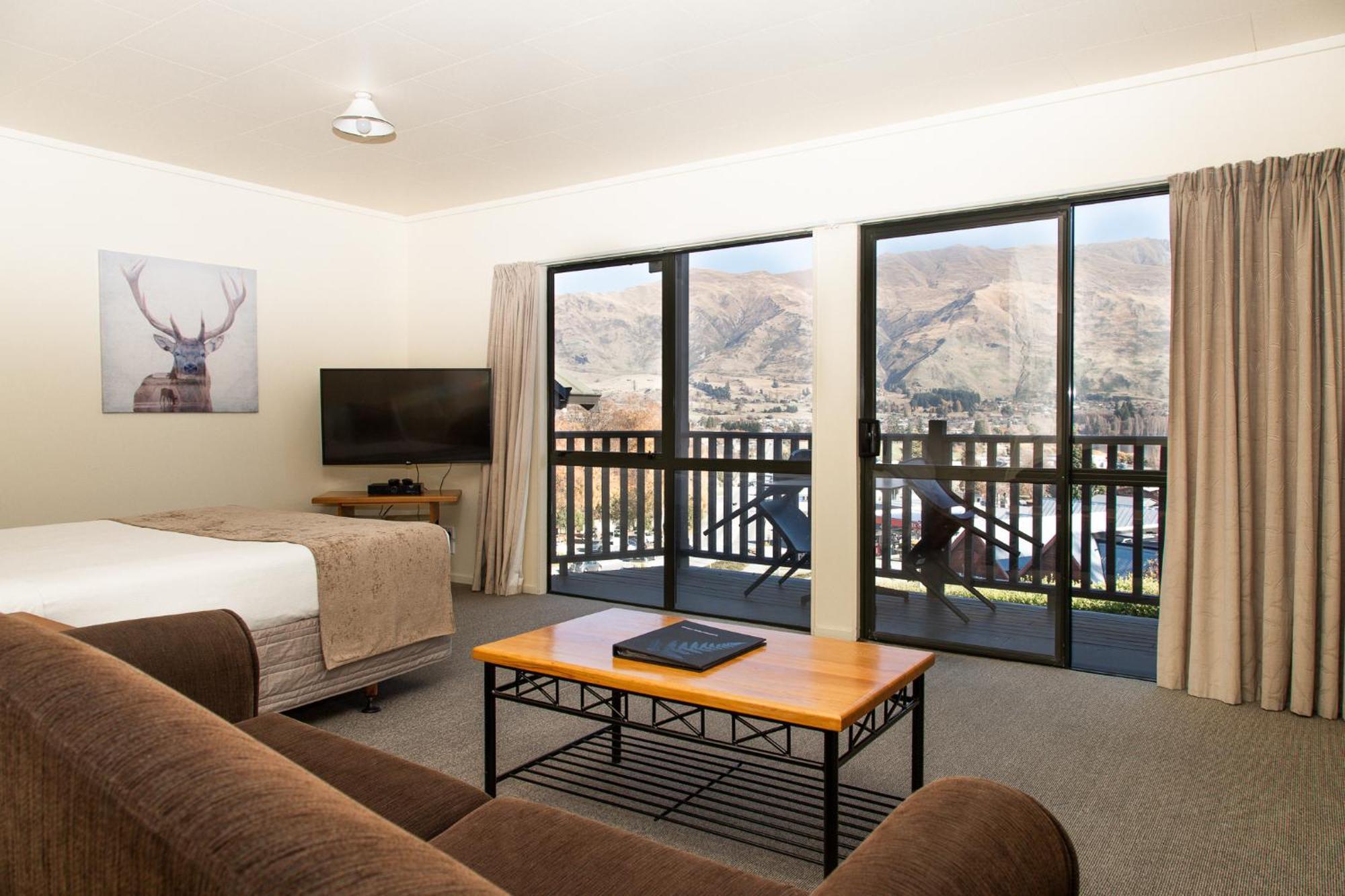 Ride Base Wanaka Apartments Esterno foto