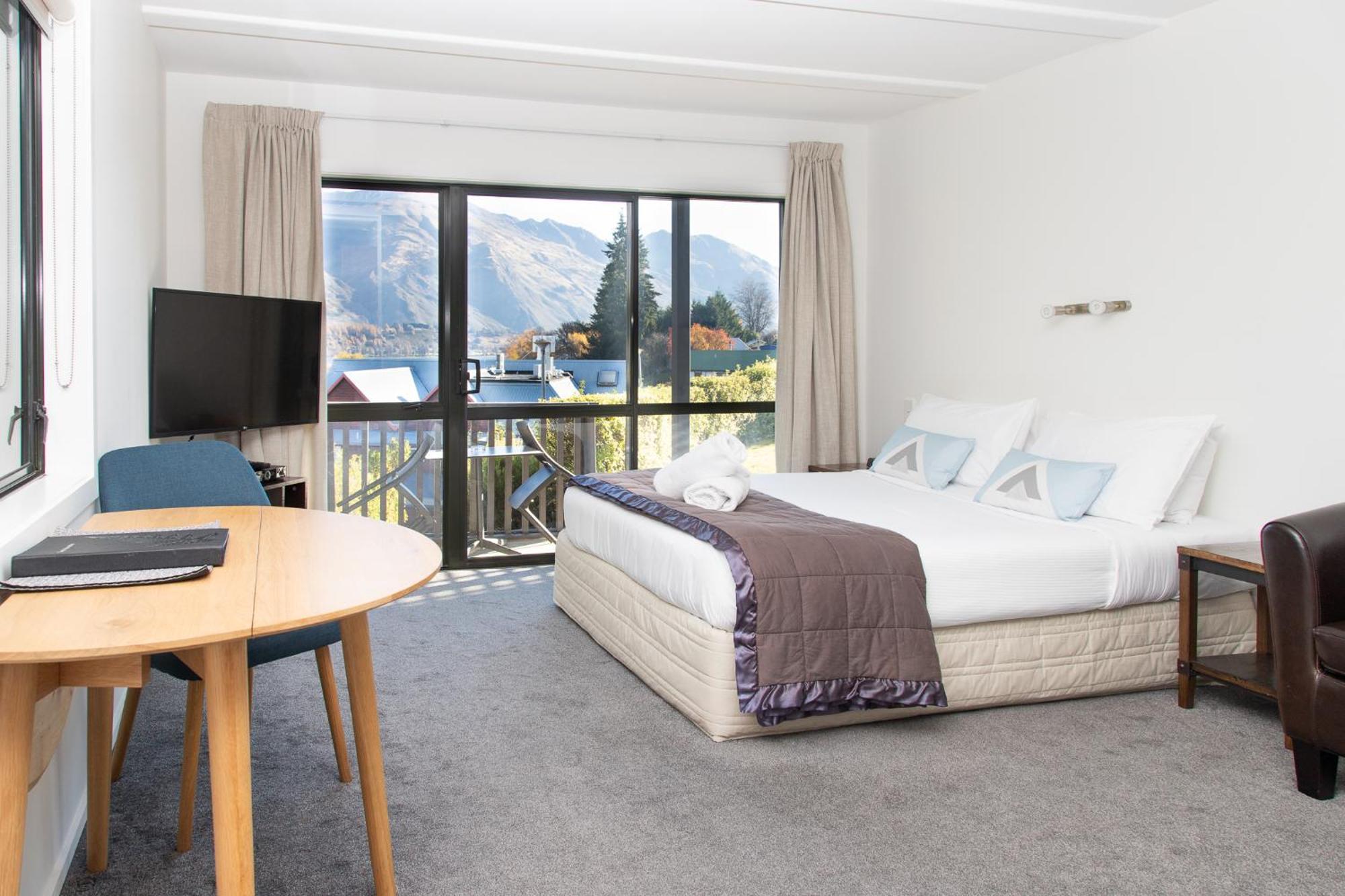 Ride Base Wanaka Apartments Esterno foto