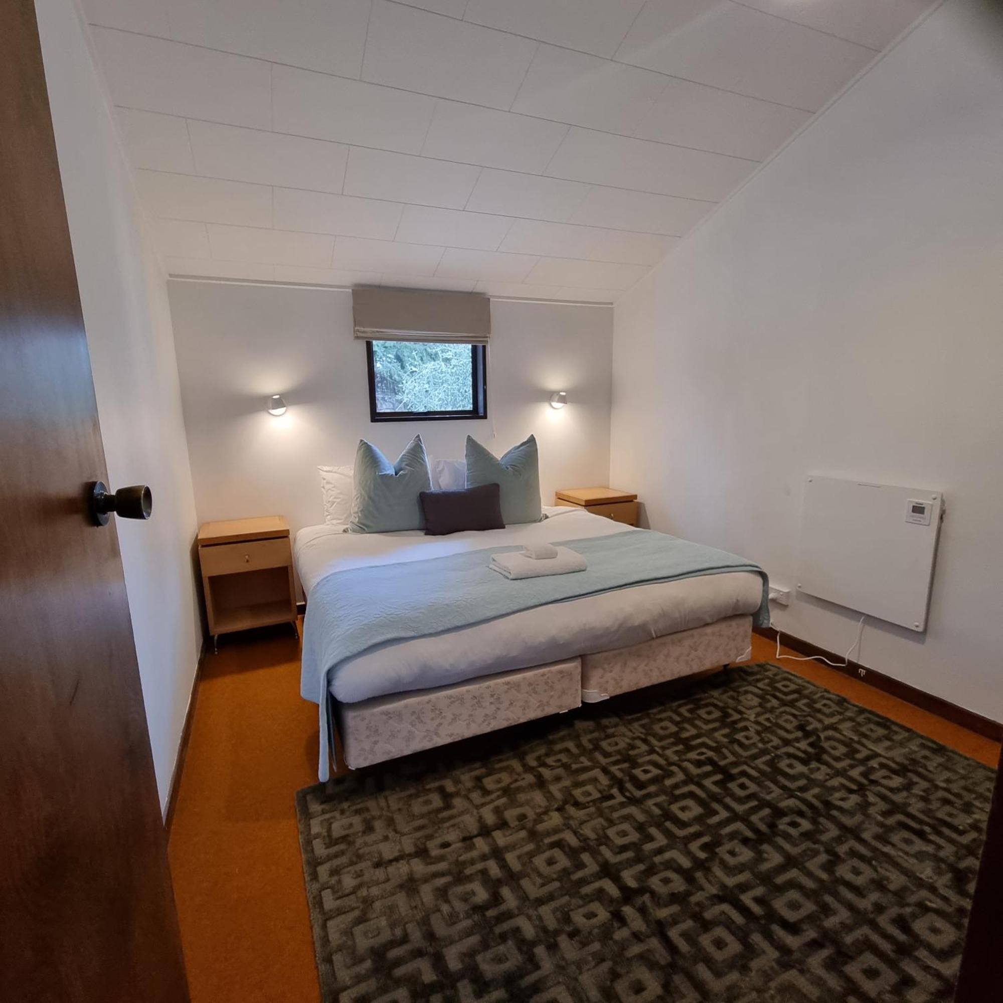 Ride Base Wanaka Apartments Esterno foto